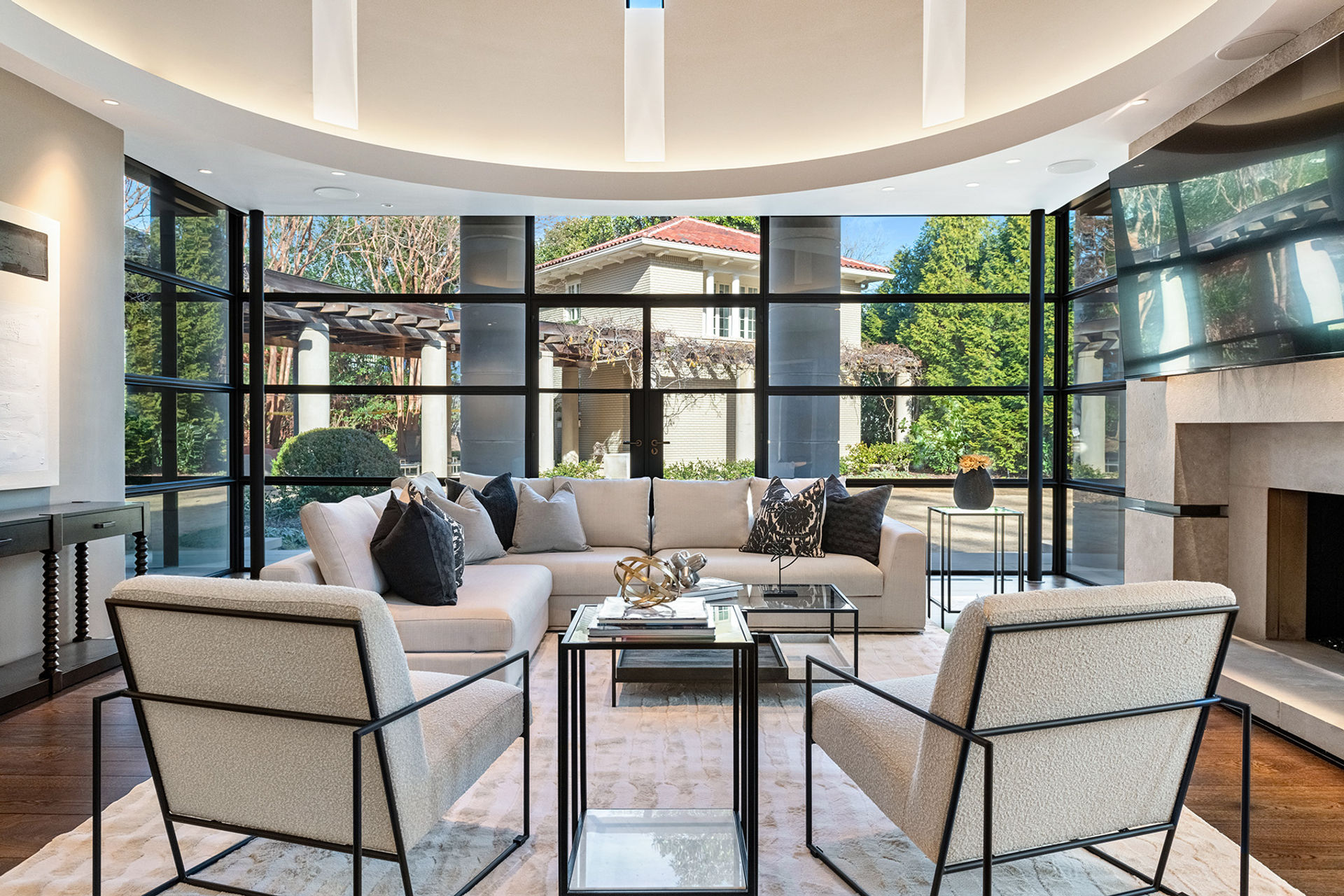 Professional home staging in East Cobb by Design2Sell — Timber Ridge Ranch